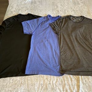 Men’s Lululemon shirt bundle